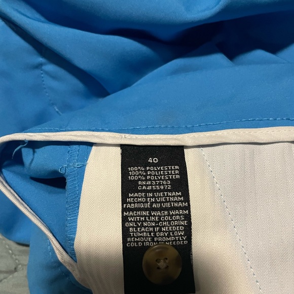 Light blue PGA Tour golfing shorts. Size 40 - Picture 3 of 4